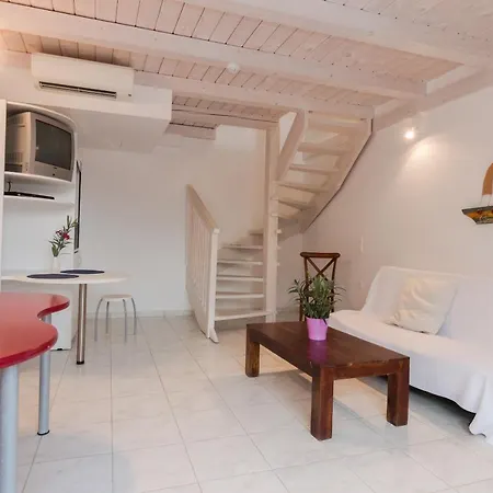 Belvedere Gerakas Luxury Suites-3