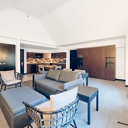 Aava Whistler Hotel-3