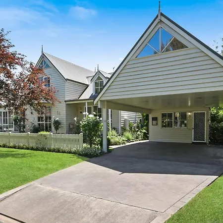 Creek Cottage Bed And Breakfast Traralgon-3