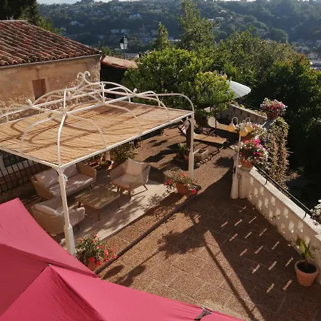 Chambres d'hôtes Les Terrasses du Soleil-3