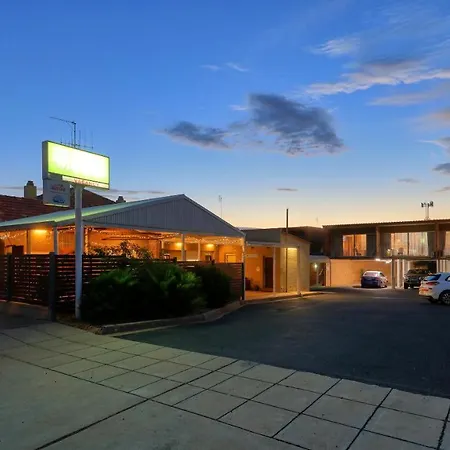 Court Street Motel-3