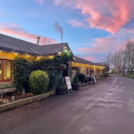 Bowes Incline Hotel-2