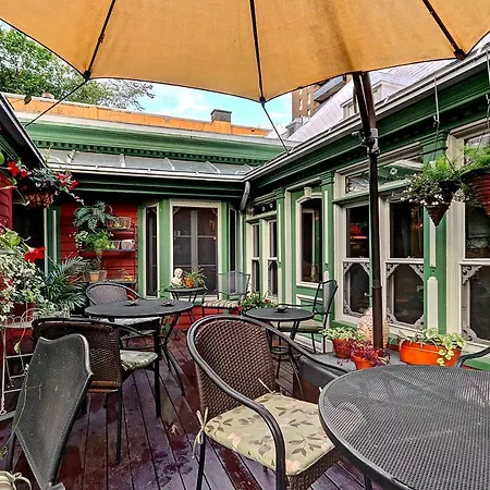 Auberge J.A Moisan-3