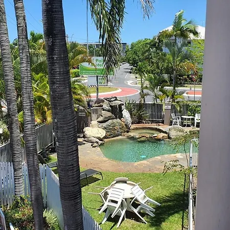 Reef Palms-3