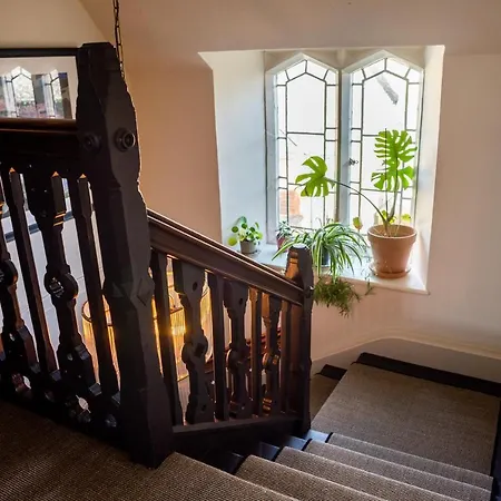 Halford House - Adults Only Guest House-2