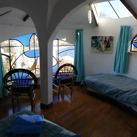 Hostal Las Olas-3