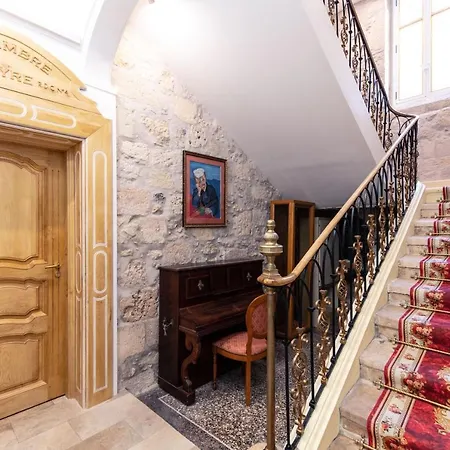 Suites Maison Église du Couvent-3