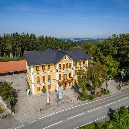 Hotel&Restaurant Waldschloss-2