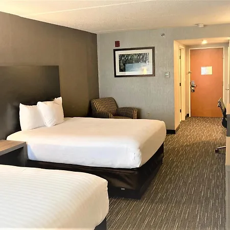 Wingate By Wyndham Erie-2