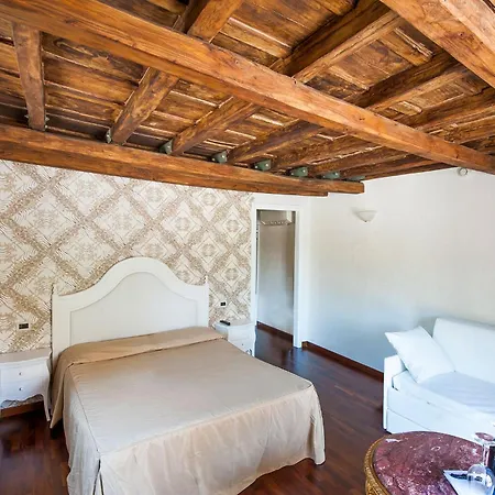 Royal House-2