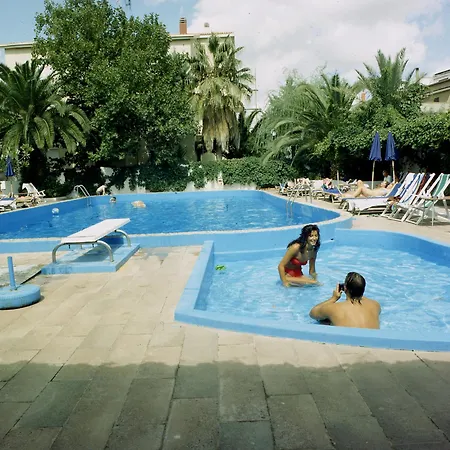 Hotel Riviera-2