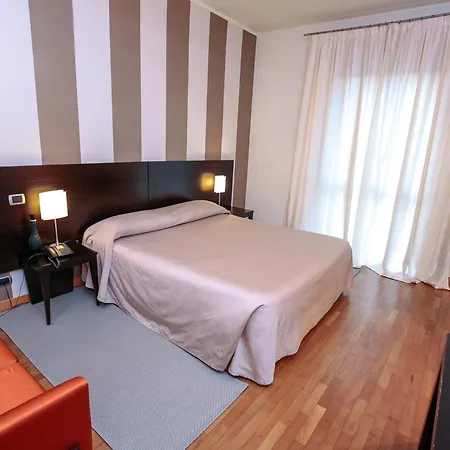 Hotel Aleramo-3