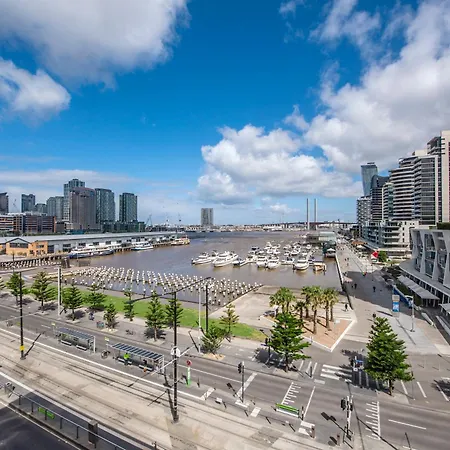 City Harbour Apartments-3