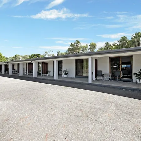 Kinka Palms Motel-3