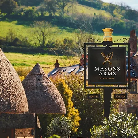 The Masons Arms-3