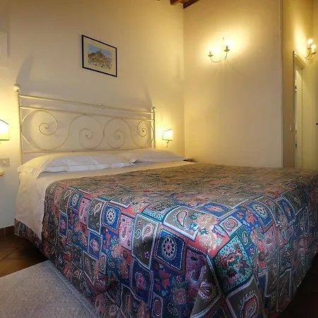 Oliviera Camere-2