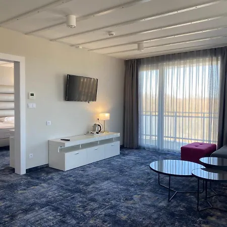 Ferry Resort-2