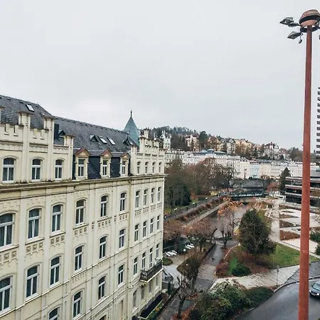 Star Hotel-3