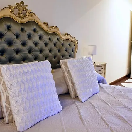 Ca Spada 2 Bedrooms & 2 Bathrooms Venice Apartment-3