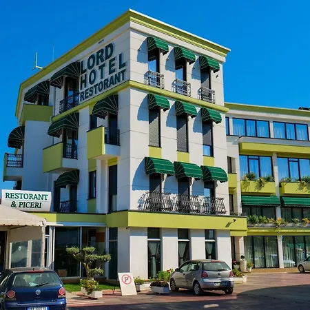 Lord Hotel-3