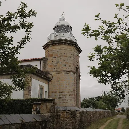El Faro Unkempt - Tazones-3