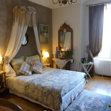Le Petit Château-3