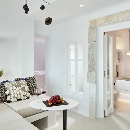 Cosmopolitan Suites - Small Luxury Hotels Of The World-2