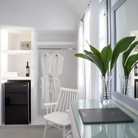 Maison Des Lys - Luxury Suites-3