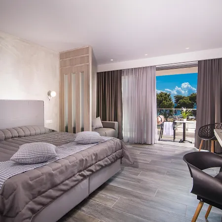 Lagomandra Hotel And Spa-3