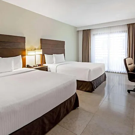 Wyndham Garden Cancun Downtown-2