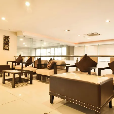 Boss Suites Nana Hotel-2