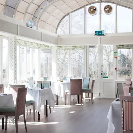 Bromley Court Hotel London-3