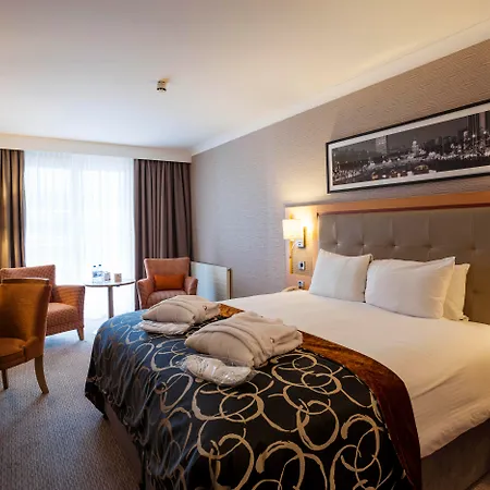Clayton Hotel Cardiff Lane-3