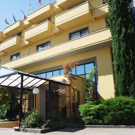 Hotel Cristallo di La Rosetta Srl-2