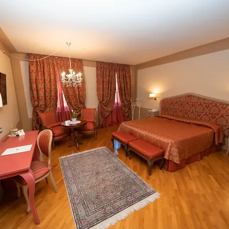 San Luca Palace-2