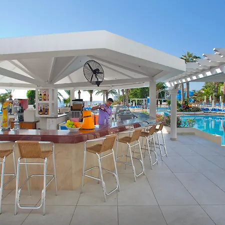 Golden Coast Beach Hotel-2