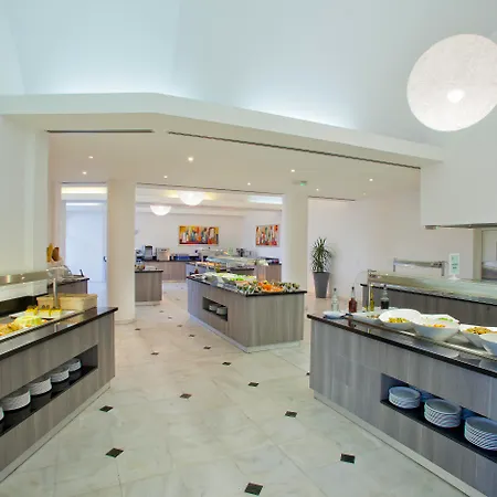 Golden Coast Beach Hotel-3
