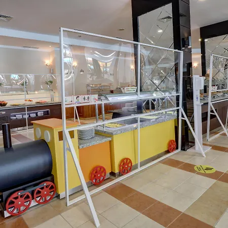 Prestige Hotel And Aquapark-3