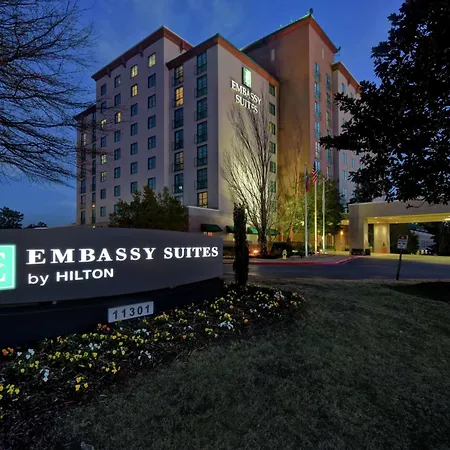 Embassy Suites Little Rock-2