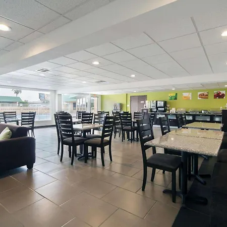 Quality Inn & Suites Airport-2