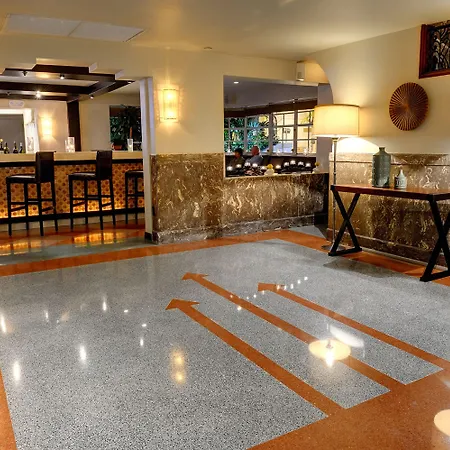 Essex House Hotel-3