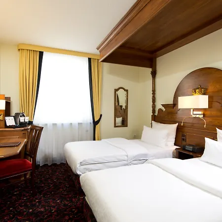 King'S Hotel First-2