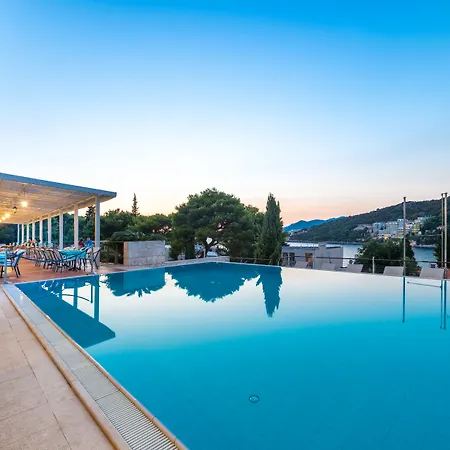 Hotel Uvala-3