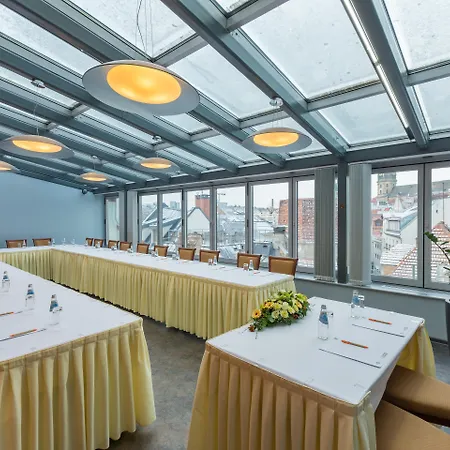 Avalon Hotel & Conferences-2