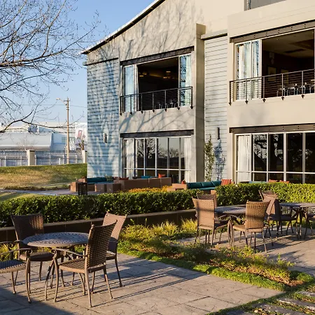 Protea Hotel By Marriott O R Tambo Airport-3