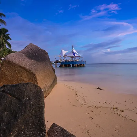 Coco de Mer Hotel&Black Parrot Suites-2