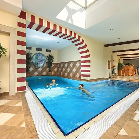 Hotel Ruze-2