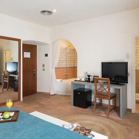 Hotel Convent De Begur-3