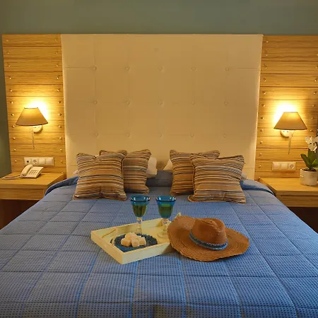 Dolphin Bay Seaside Resort & Suites-2