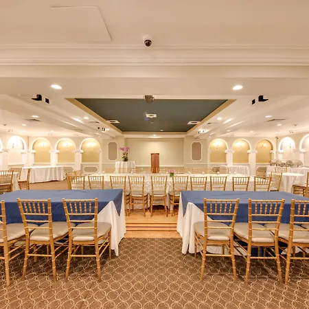 The Andrew Hotel-3